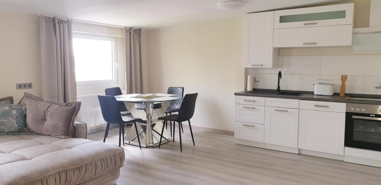 Moderne Zweizimmerwohnung Essen Esterno foto