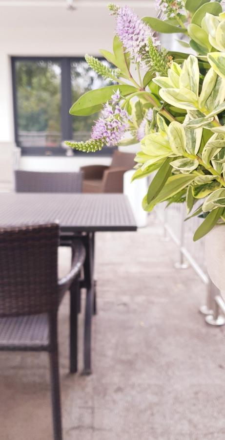 Moderne Zweizimmerwohnung Essen Esterno foto